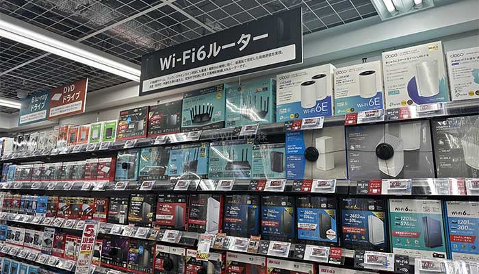 家電量販店で売られているWi-Fiルーターの写真