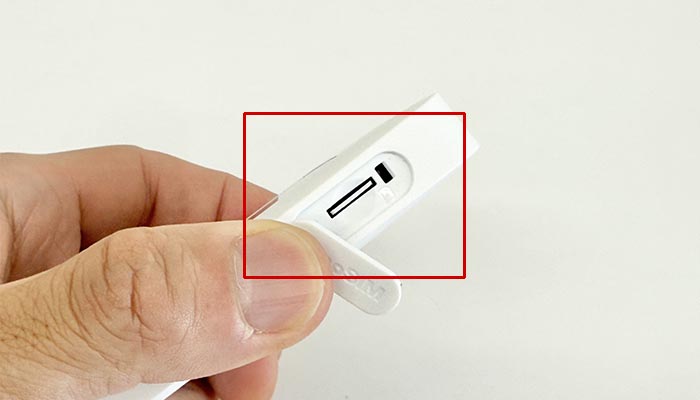 Rakuten WiFi Pocket Premiumでpovo2.0を利用する設定方法を解説している写真
