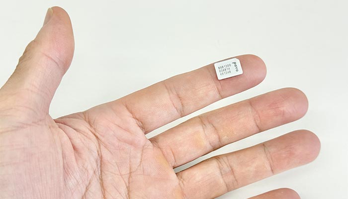 Speed Wi-Fi 5G X12でpovo2.0を利用する設定方法を解説している写真